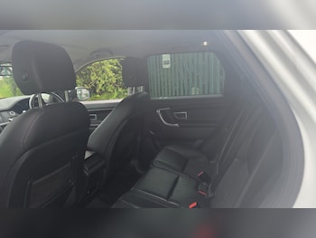 Used Land Rover Discovery Sport 2017 for sale - 78811842: Photo