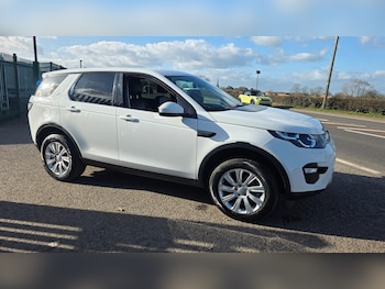 (T) - 2.0 TD4 SE Tech SUV 5dr Diesel Auto 4WD Euro 6 (s/s) (180 ps)