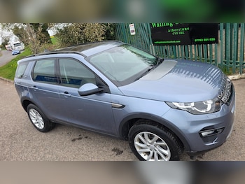 Used Land Rover Discovery Sport 2017 for sale - 78207033: Photo