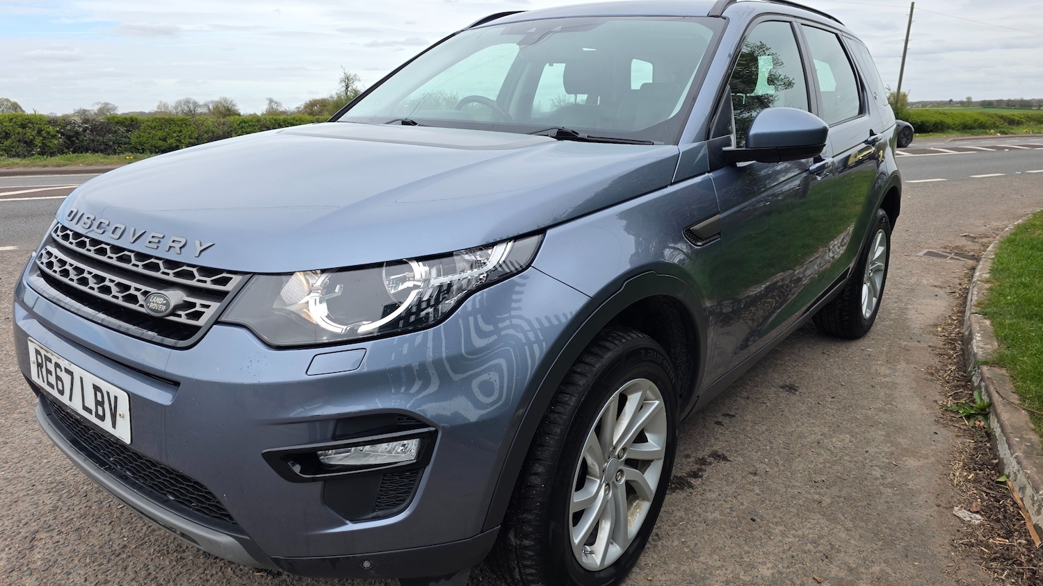 Used Land Rover Discovery Sport 2017 for sale - 78207033: Photo 4