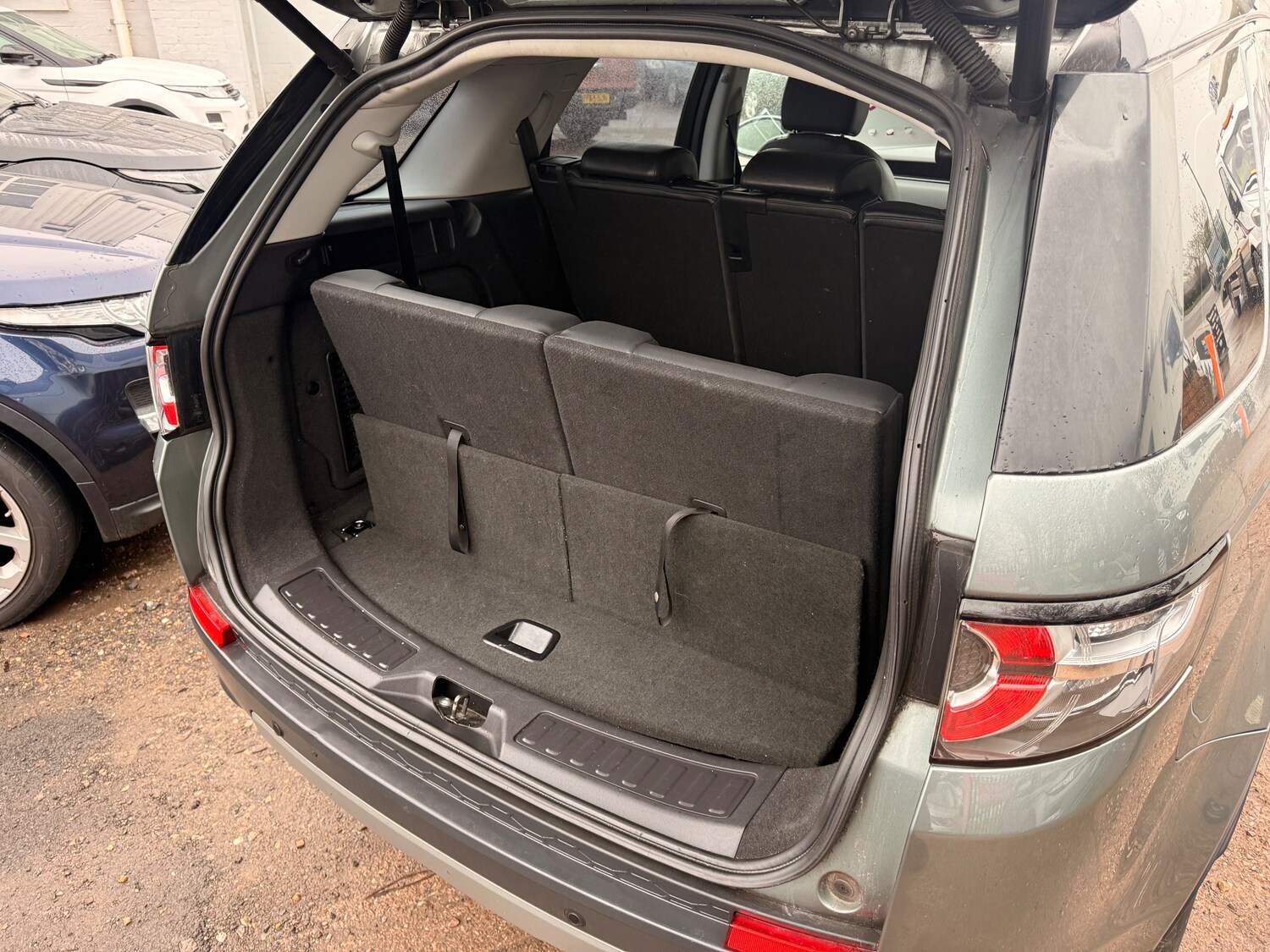 Used Land Rover Discovery Sport 2015 for sale - 78089403: Photo 16