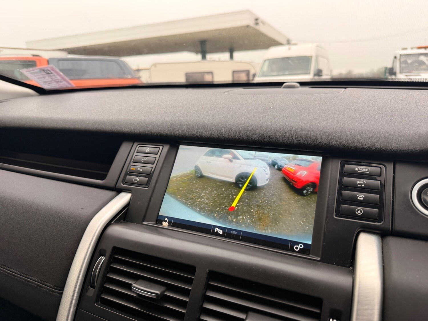 Used Land Rover Discovery Sport 2015 for sale - 78089403: Photo 17