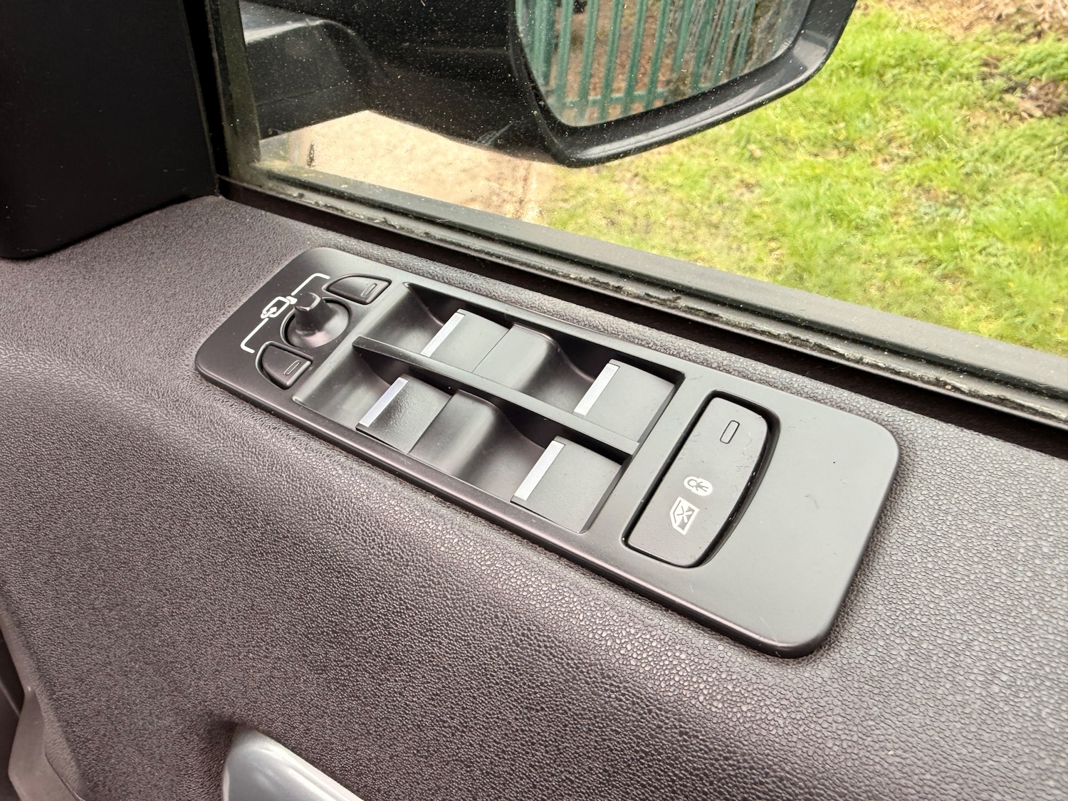 Used Land Rover Discovery Sport 2016 for sale - 77708582: Photo 15