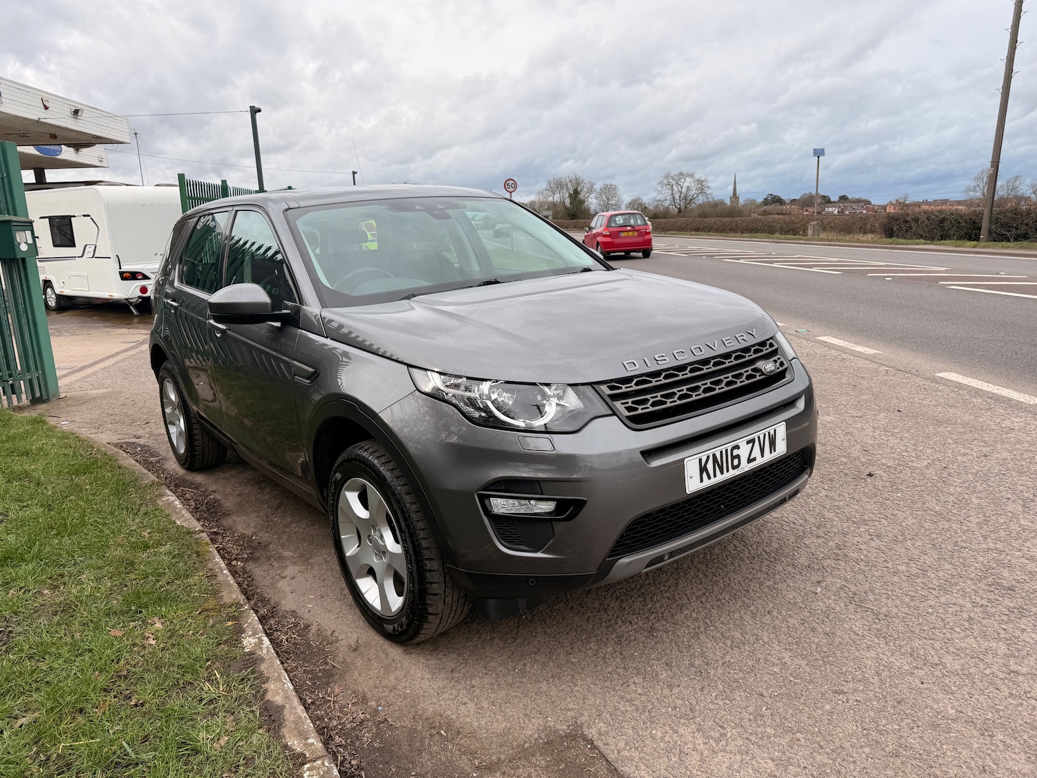 Used Land Rover Discovery Sport 2016 for sale - 77708582: Photo 2