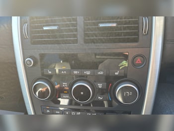 Used Land Rover Discovery Sport 2015 for sale - 78359209: Photo