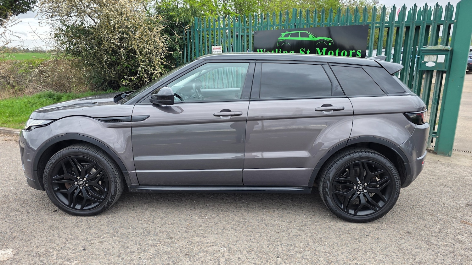 Used Land Rover Range Rover Evoque for sale - 78182615: Photo 2