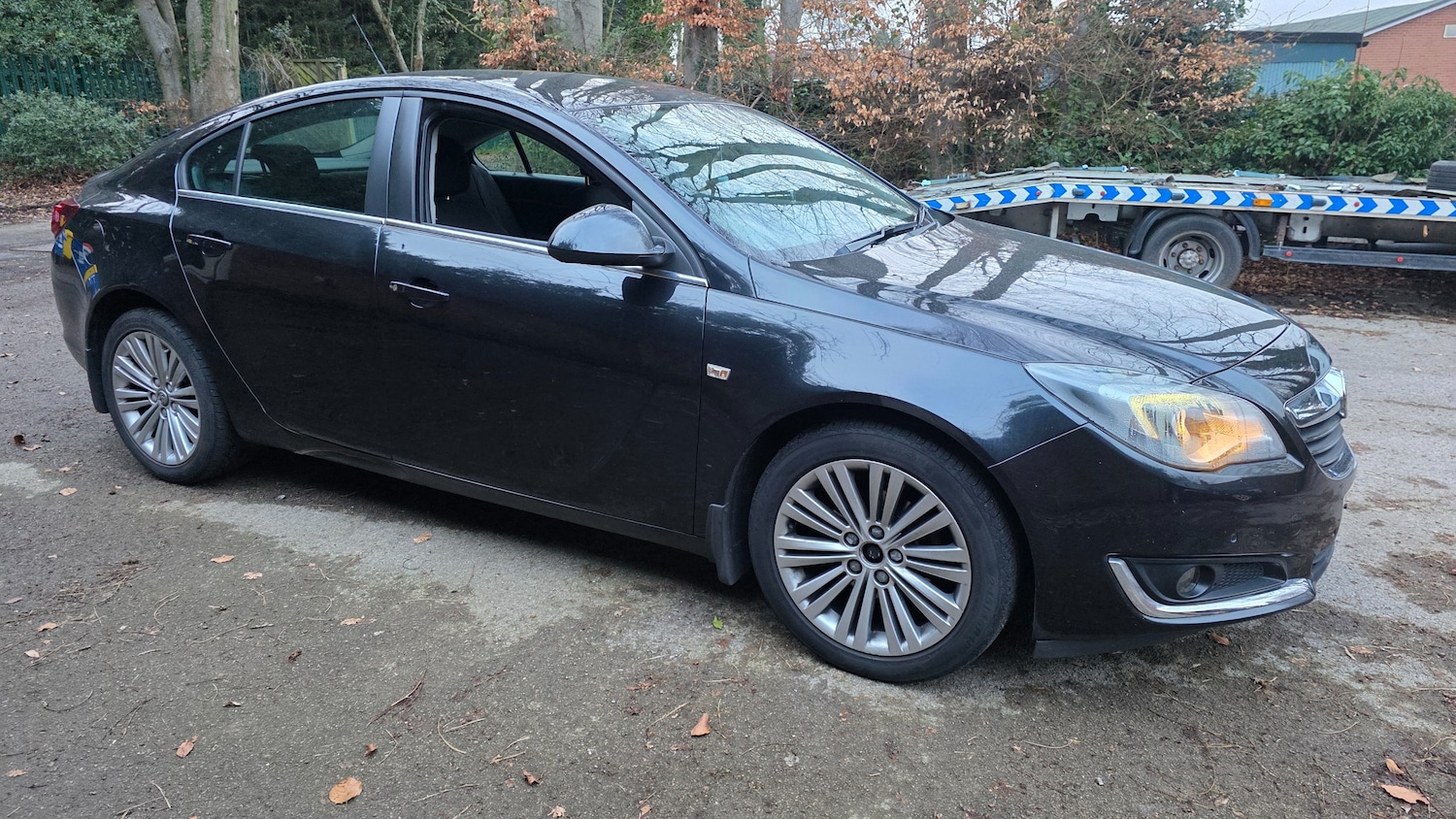 Used Vauxhall Insignia 2015 for sale - 77810303: Photo 3