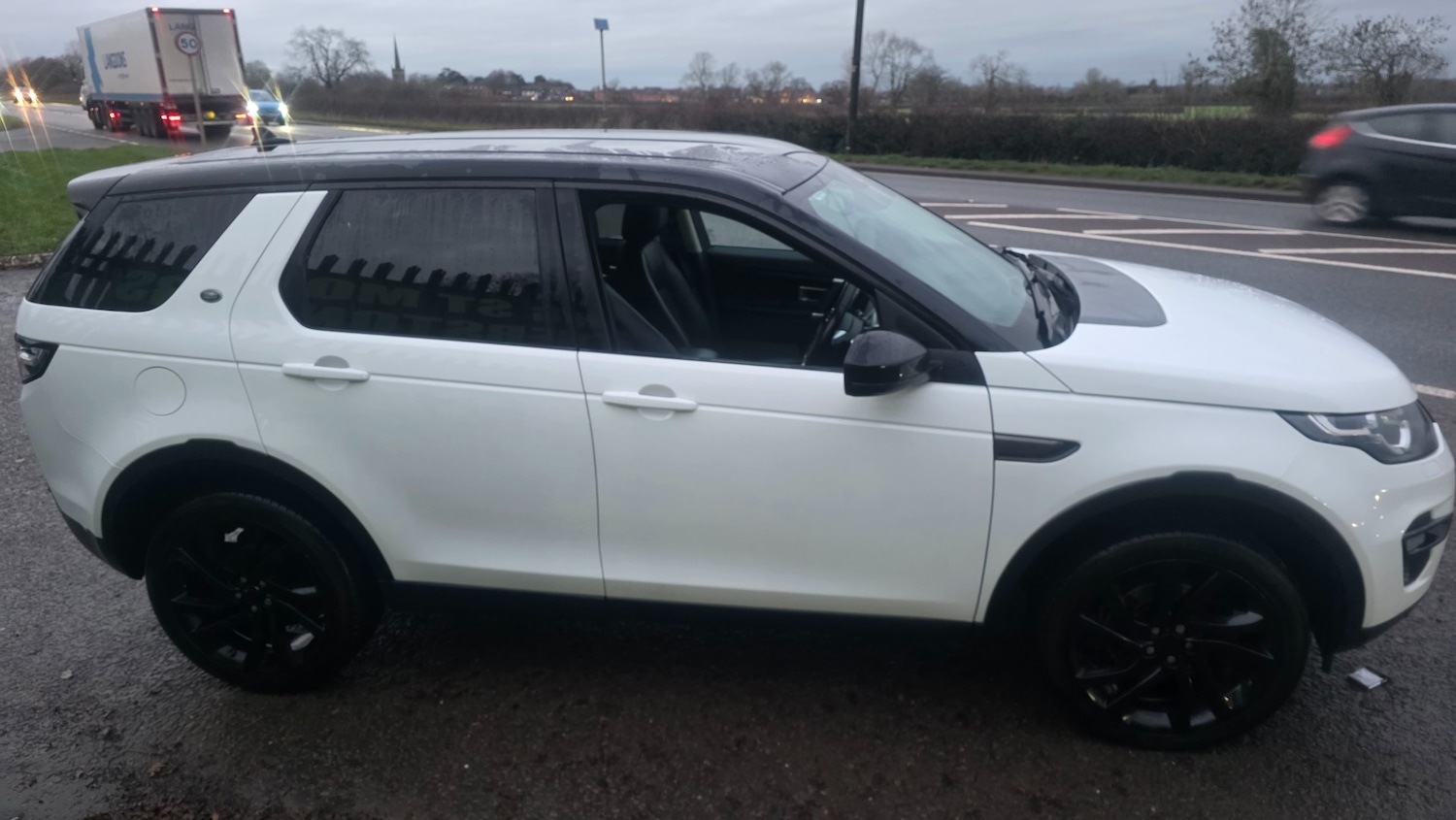 Used Land Rover Discovery Sport 2015 for sale - 76974676: Photo 15