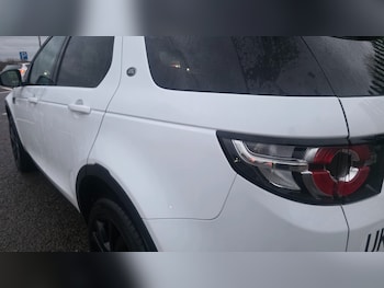 Used Land Rover Discovery Sport 2015 for sale - 76974676: Photo