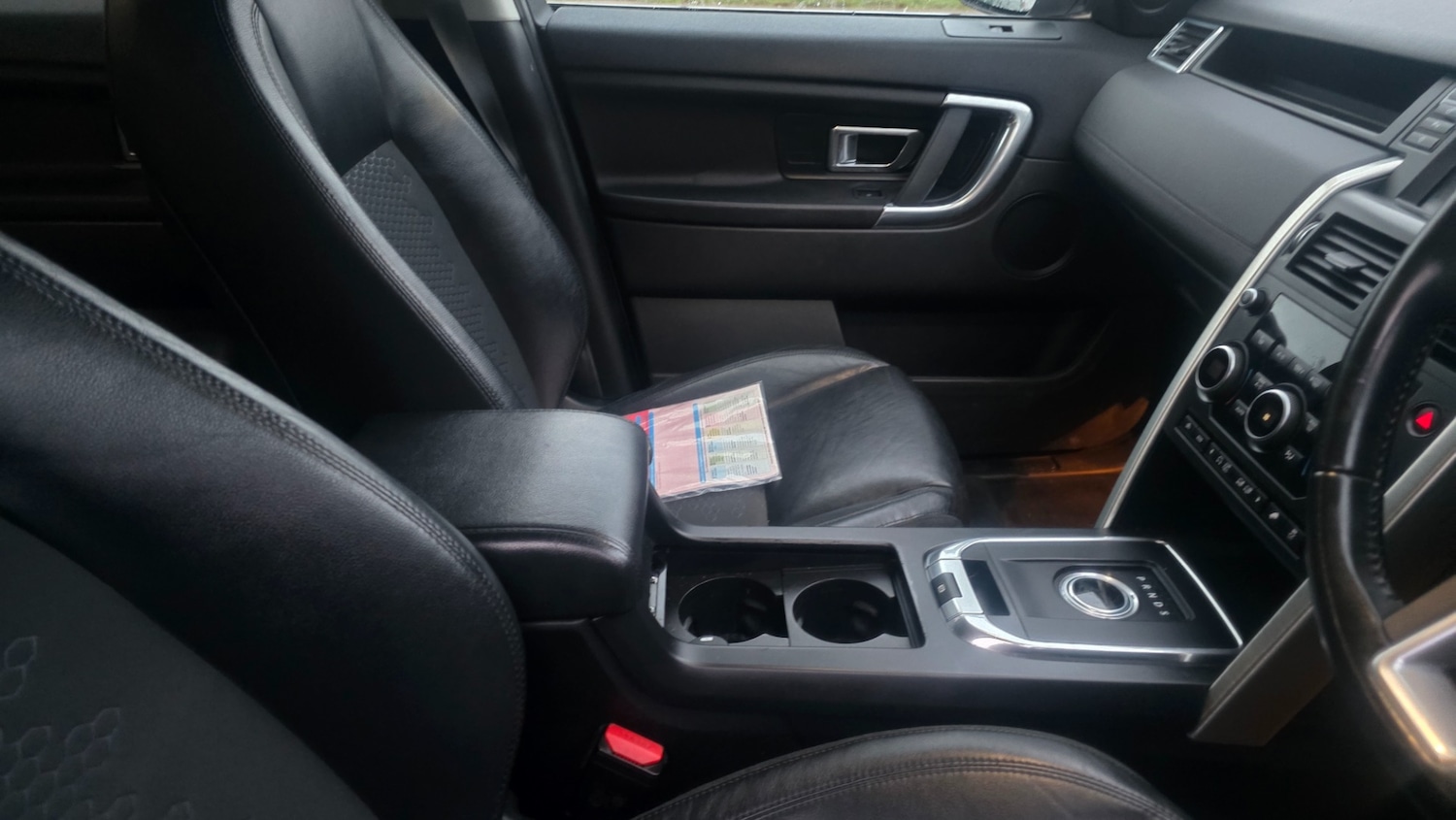 Used Land Rover Discovery Sport 2015 for sale - 76974676: Photo 6