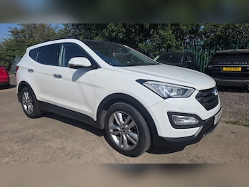 Used Hyundai Santa Fe 2014 for sale - 79301615: Photo