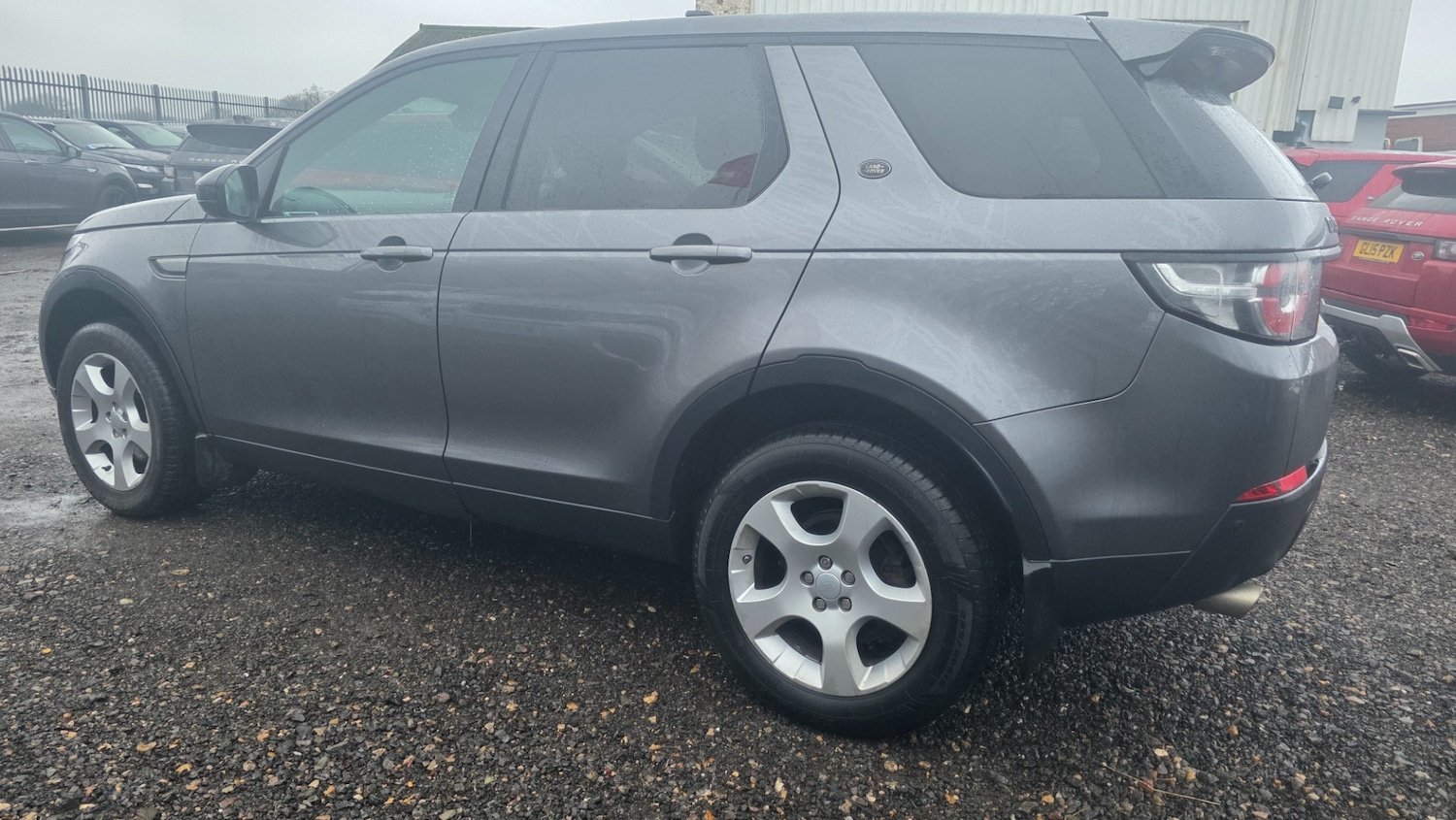 Used Land Rover Discovery Sport 2017 for sale - 77508255: Photo 2