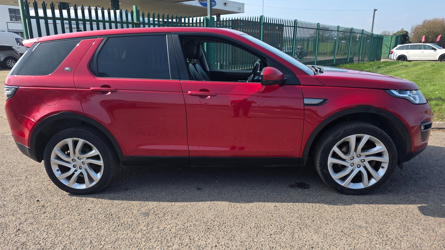 Used Land Rover Discovery Sport for sale - 77995212: Photo 10