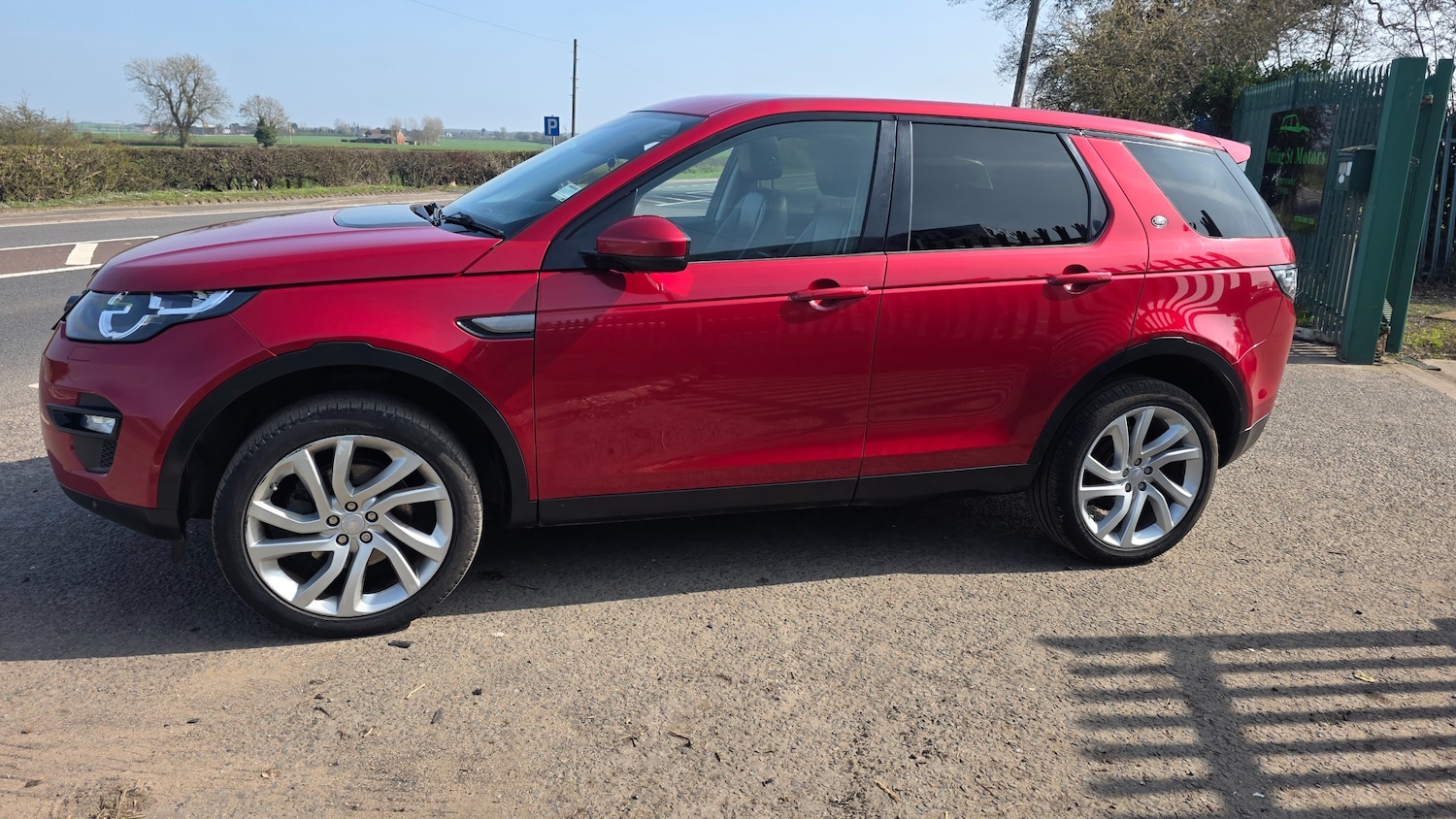 Used Land Rover Discovery Sport for sale - 77995212: Photo 14