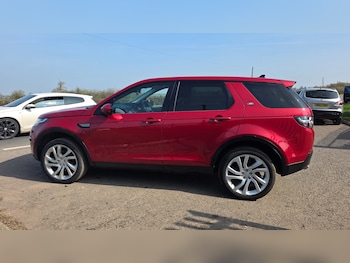 Used Land Rover Discovery Sport 2016 for sale - 77995212: Photo