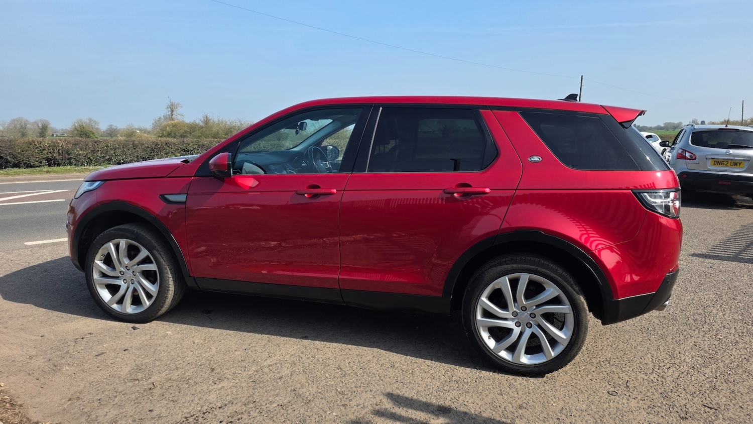 Used Land Rover Discovery Sport for sale - 77995212: Photo 2