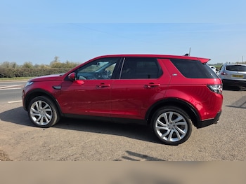 Used Land Rover Discovery Sport 2016 for sale - 77995212: Photo