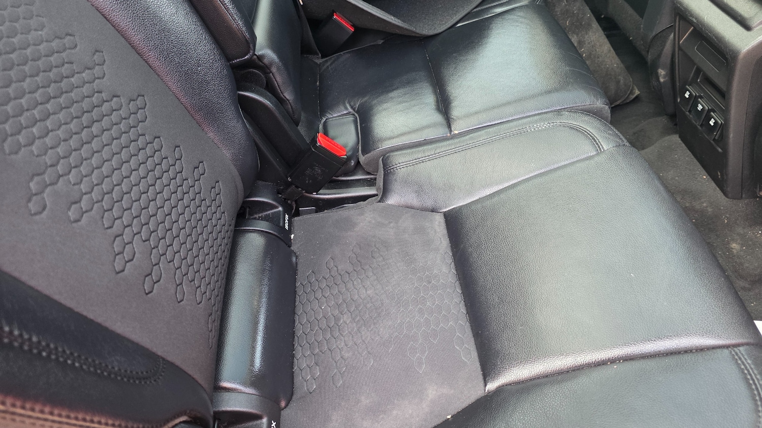 Used Land Rover Discovery Sport for sale - 77995212: Photo 6