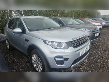 Used Land Rover Discovery Sport 2016 for sale - 78868890: Photo