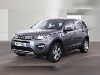 Used Land Rover Discovery Sport 2017 for sale - 78811826: Photo