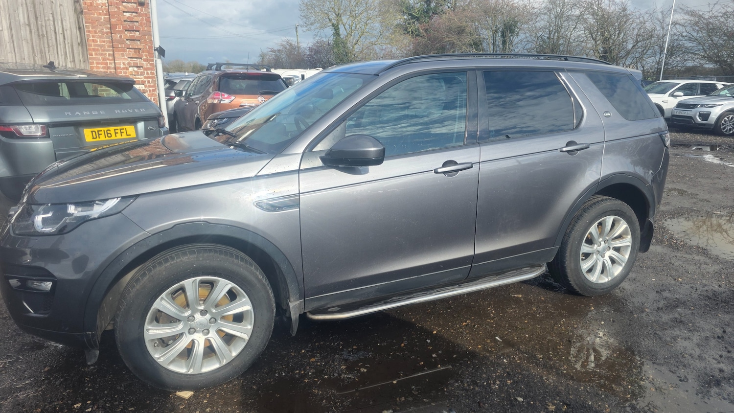 Used Land Rover Discovery Sport 2015 for sale - 77703291: Photo 1
