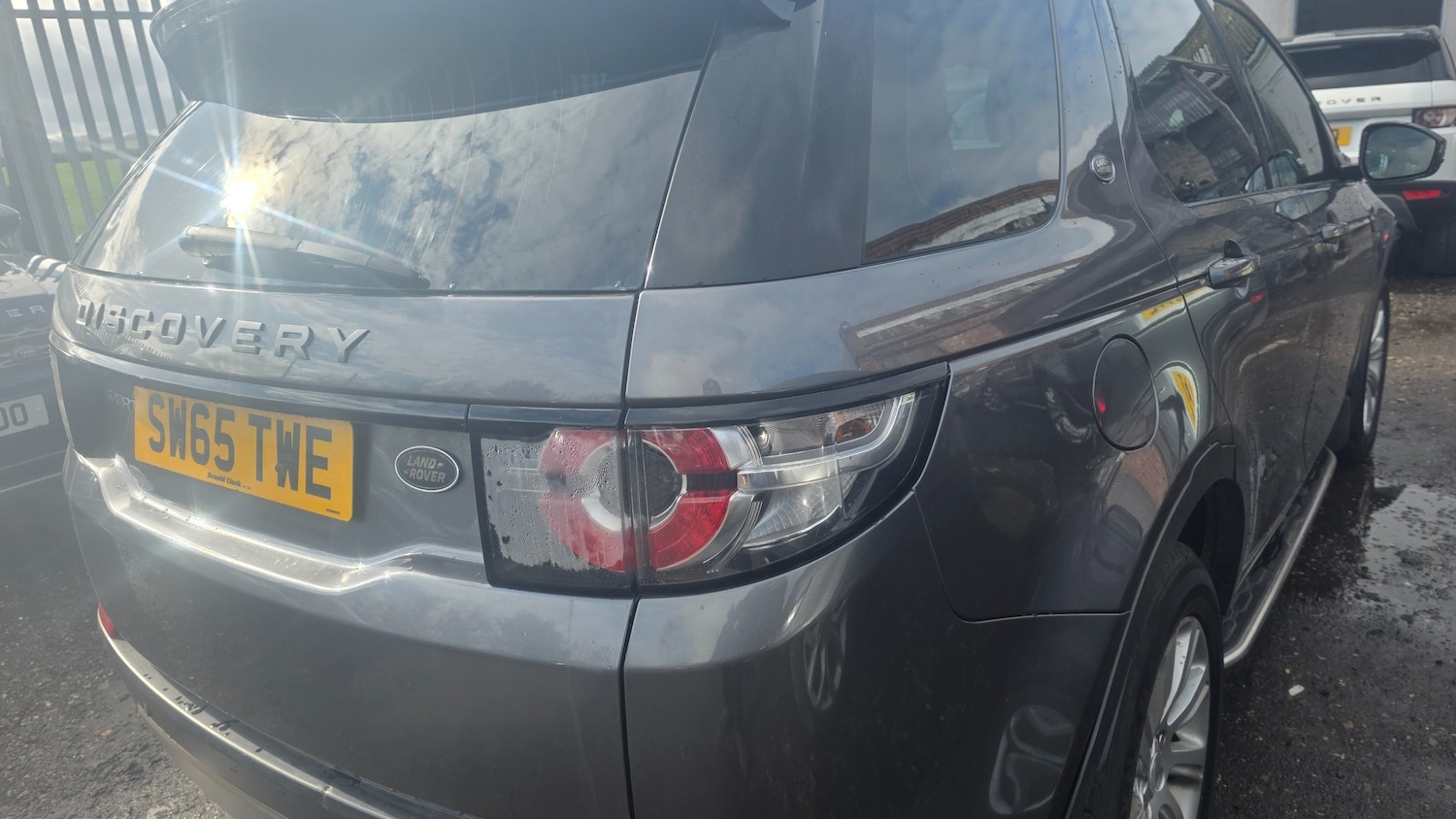 Used Land Rover Discovery Sport 2015 for sale - 77703291: Photo 11