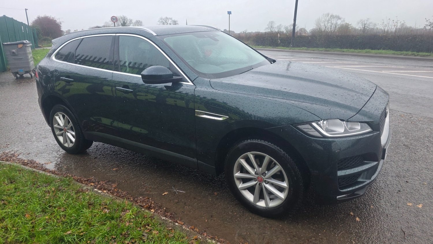 Used Jaguar F-Pace 2017 for sale - 76653726: Photo 10