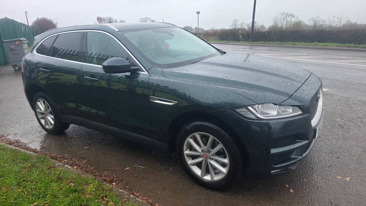 Used Jaguar F-Pace 2017 for sale - 76653726: Photo 11