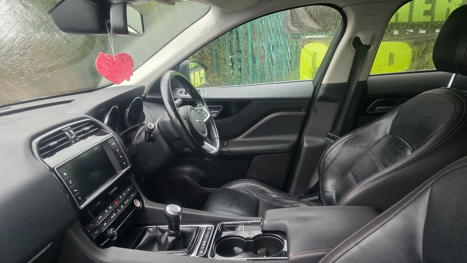 Used Jaguar F-Pace 2017 for sale - 76653726: Photo 17