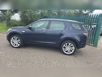 Used Land Rover Discovery Sport 2017 for sale - 78811834: Photo