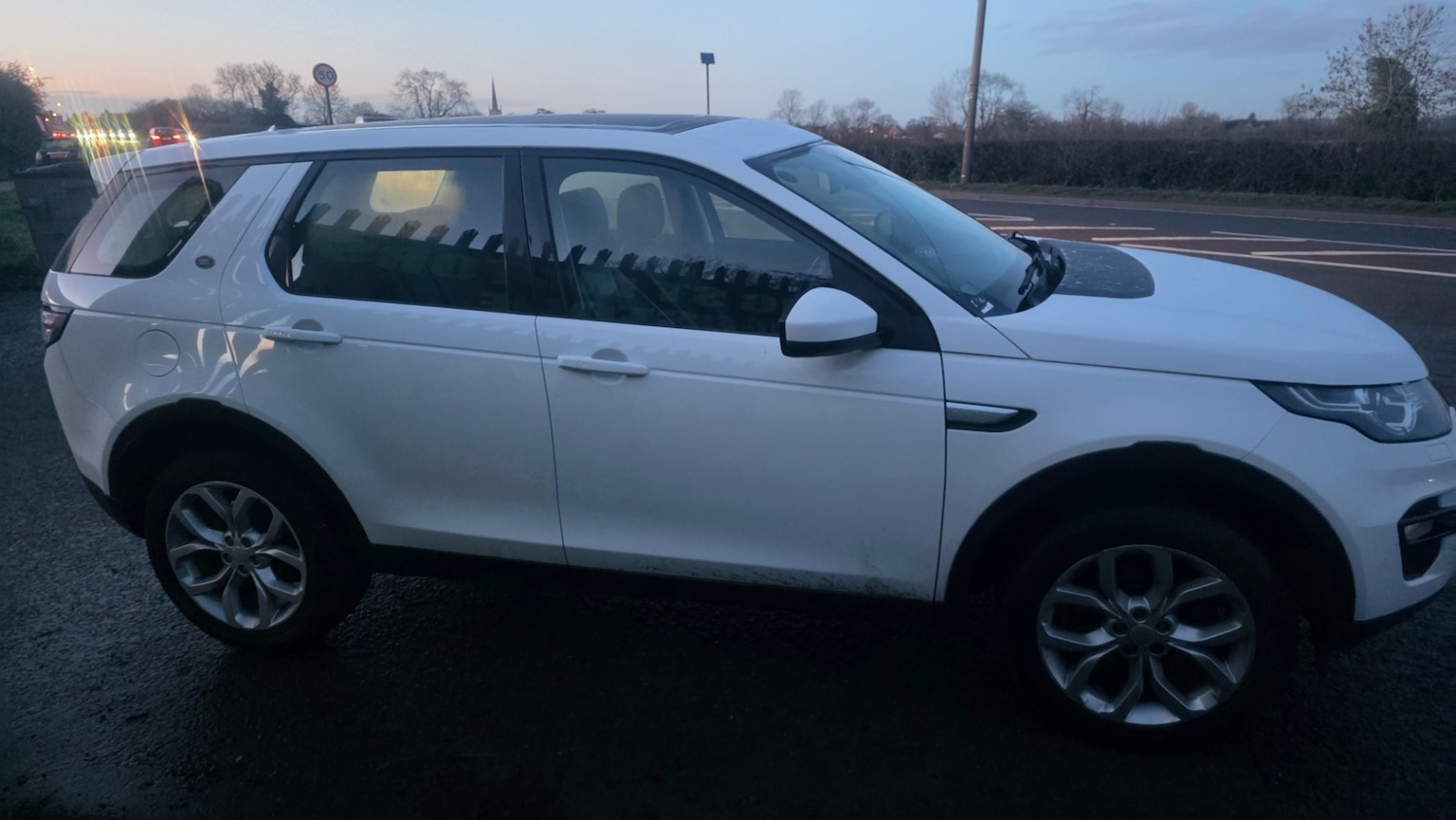 Used Land Rover Discovery Sport 2016 for sale - 77228367: Photo 5