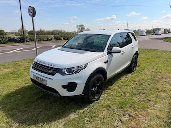 Used Land Rover Discovery Sport 2016 for sale - 78509419: Photo