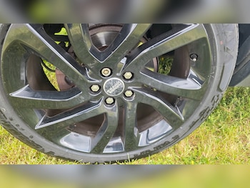 Used Land Rover Discovery Sport 2016 for sale - 78576075: Photo