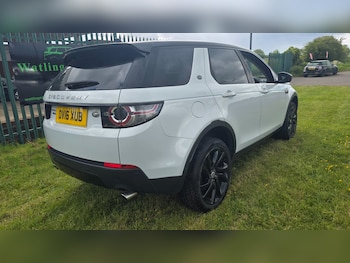 Used Land Rover Discovery Sport 2016 for sale - 78576075: Photo