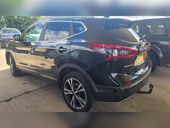 Used Nissan Qashqai 2017 for sale - 78899672: Photo