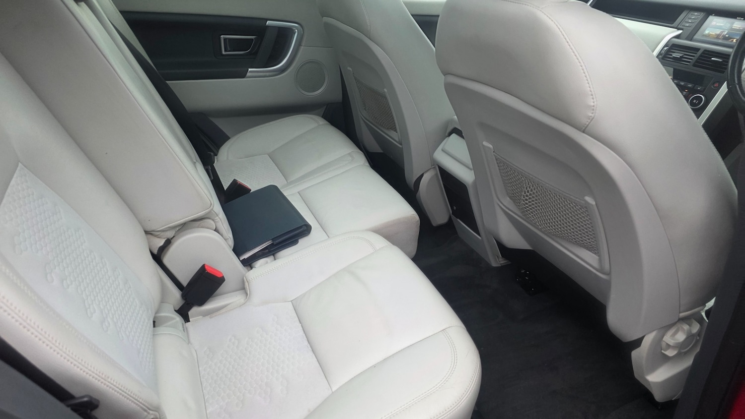 Used Land Rover Discovery Sport 2015 for sale - 77461892: Photo 23