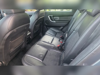 Used Land Rover Discovery Sport 2015 for sale - 76896714: Photo