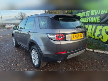 Used Land Rover Discovery Sport 2015 for sale - 76896714: Photo