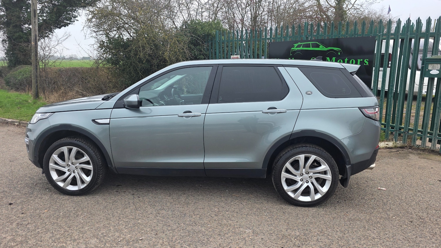 Used Land Rover Discovery Sport 2015 for sale - 77810305: Photo 13