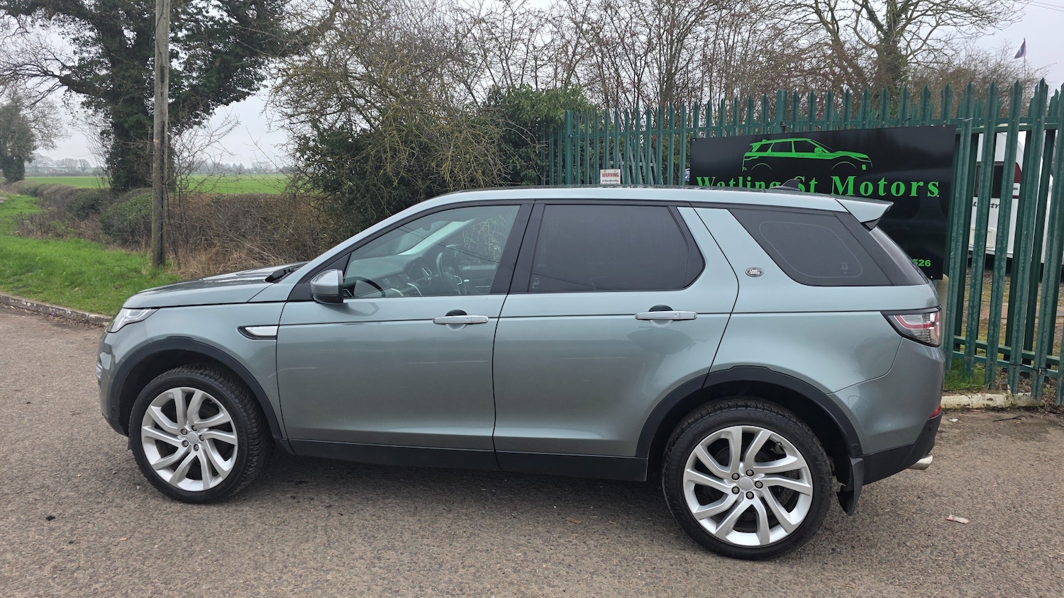 Used Land Rover Discovery Sport 2015 for sale - 77810305: Photo 14