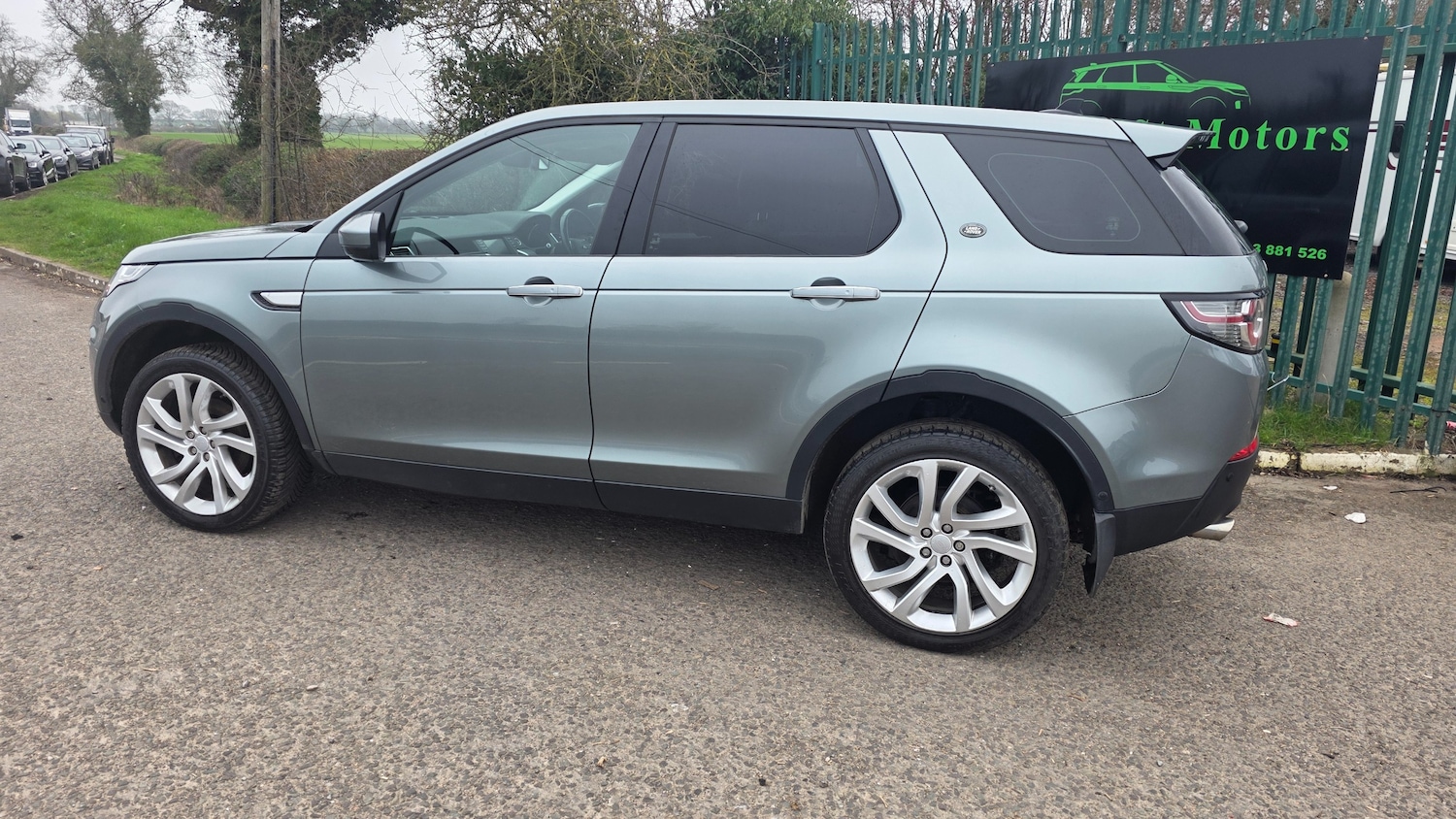 Used Land Rover Discovery Sport 2015 for sale - 77810305: Photo 2