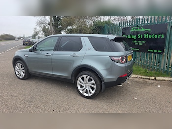 Used Land Rover Discovery Sport 2015 for sale - 77810305: Photo