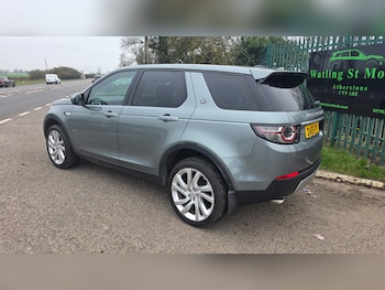 Used Land Rover Discovery Sport 2015 for sale - 77810305: Photo