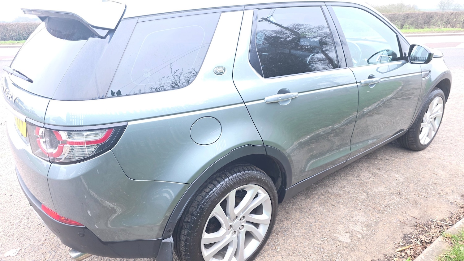 Used Land Rover Discovery Sport 2015 for sale - 77810305: Photo 5