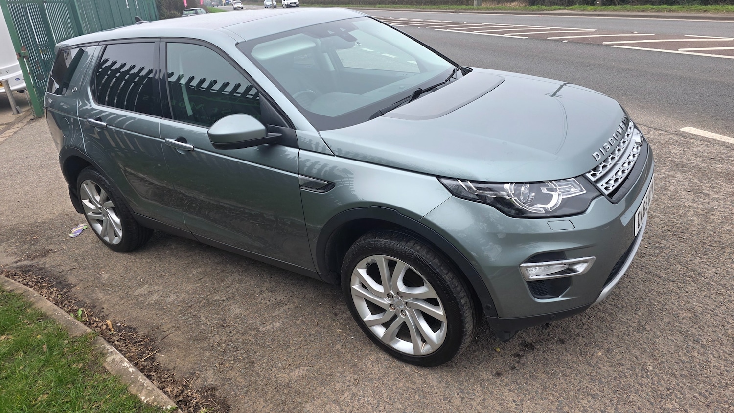 Used Land Rover Discovery Sport 2015 for sale - 77810305: Photo 7