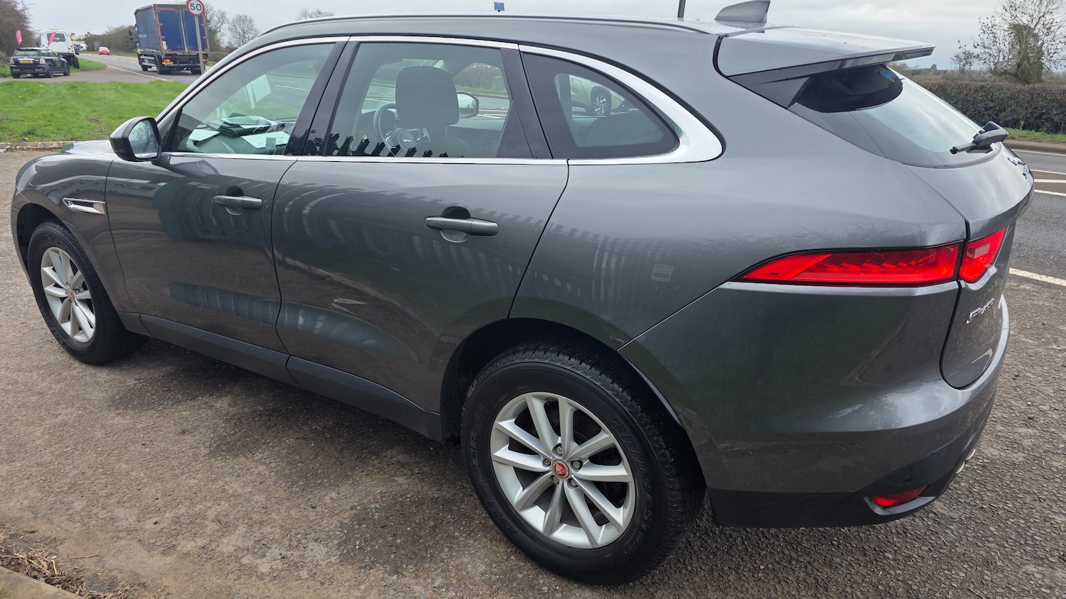 Used Jaguar F-Pace 2017 for sale - 77855846: Photo 13