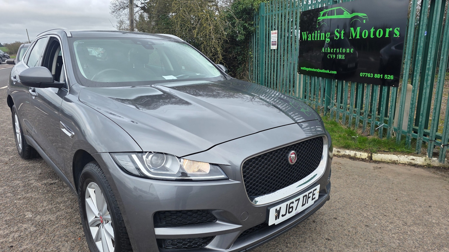 Used Jaguar F-Pace 2017 for sale - 77855846: Photo 4