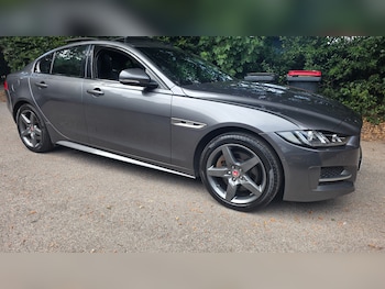 Used Jaguar XE 2016 for sale - 79326143: Photo