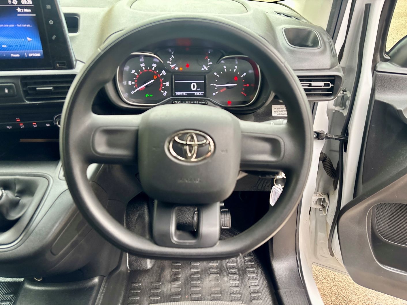 Used Toyota ProAce 2023 for sale - 77932687: Photo 20