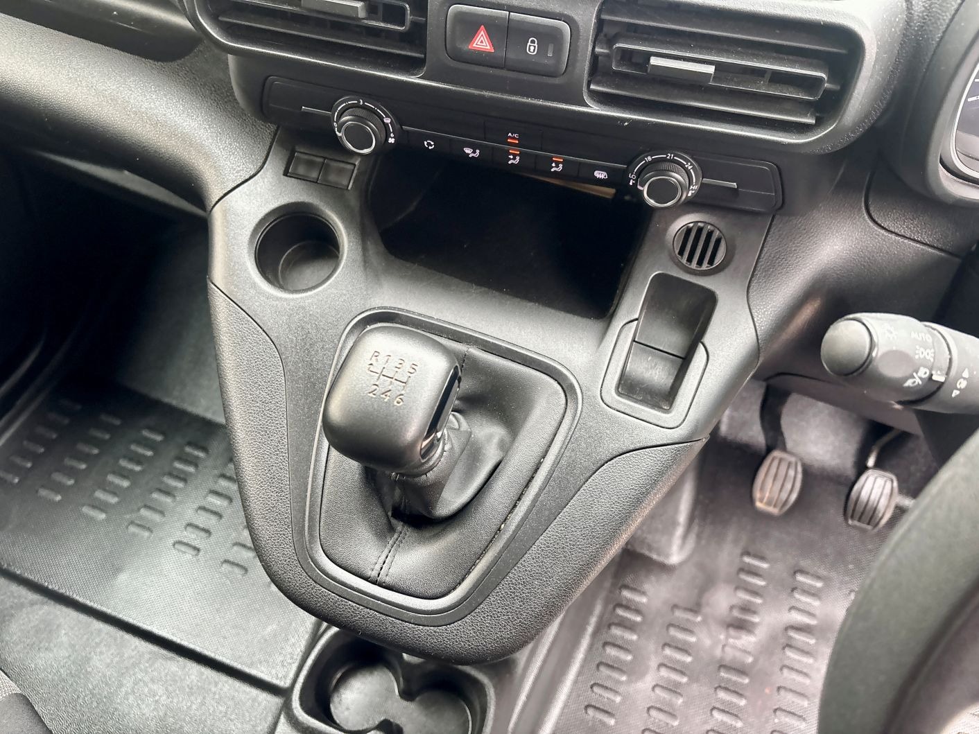 Used Toyota ProAce 2023 for sale - 77932687: Photo 23